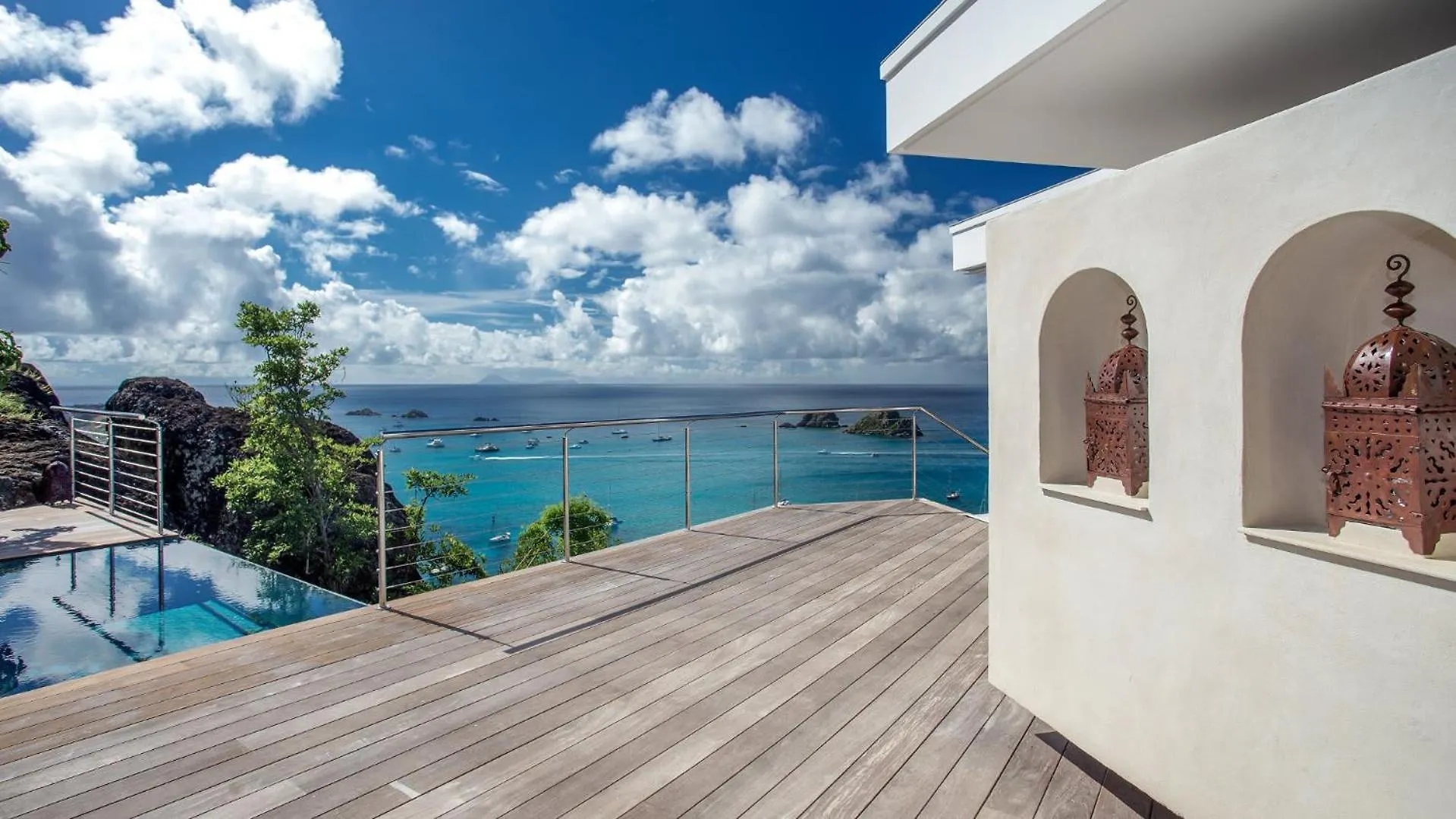 Oriental-Inspired Villa In Ideal Area St. Barthelemy
